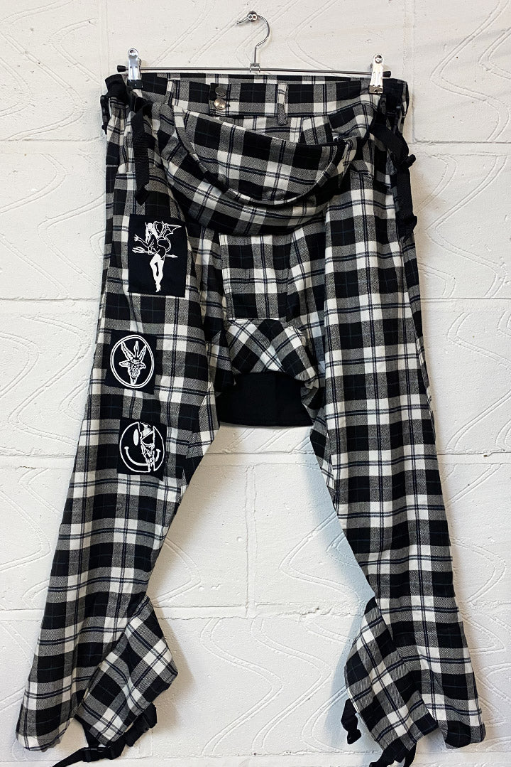 Patch Clip Pants (Black/White Tartan)